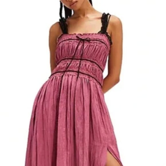Free People Dresses & Skirts - Free People Pretty Please Maxi Slip